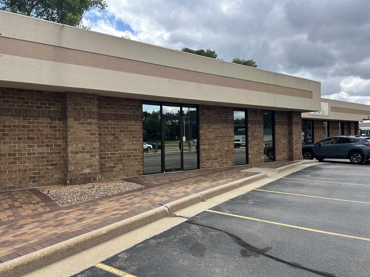 1820 Post Road Unit 6 — photo