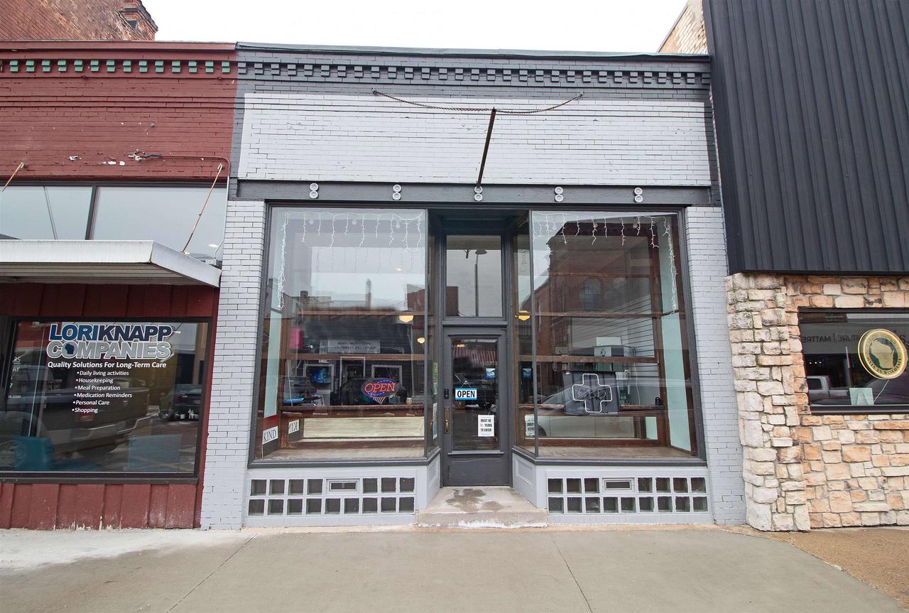 145 W Court Street — photo