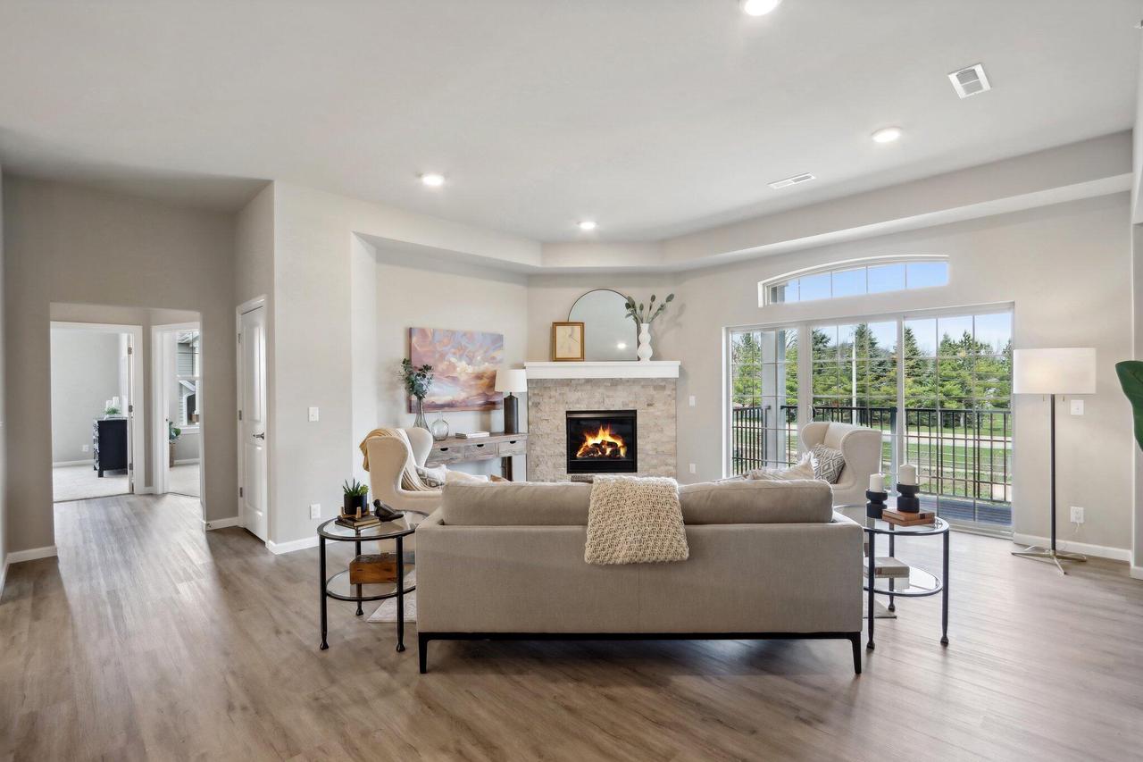 2836 Fox Lake Circle 201 / 04 — photo