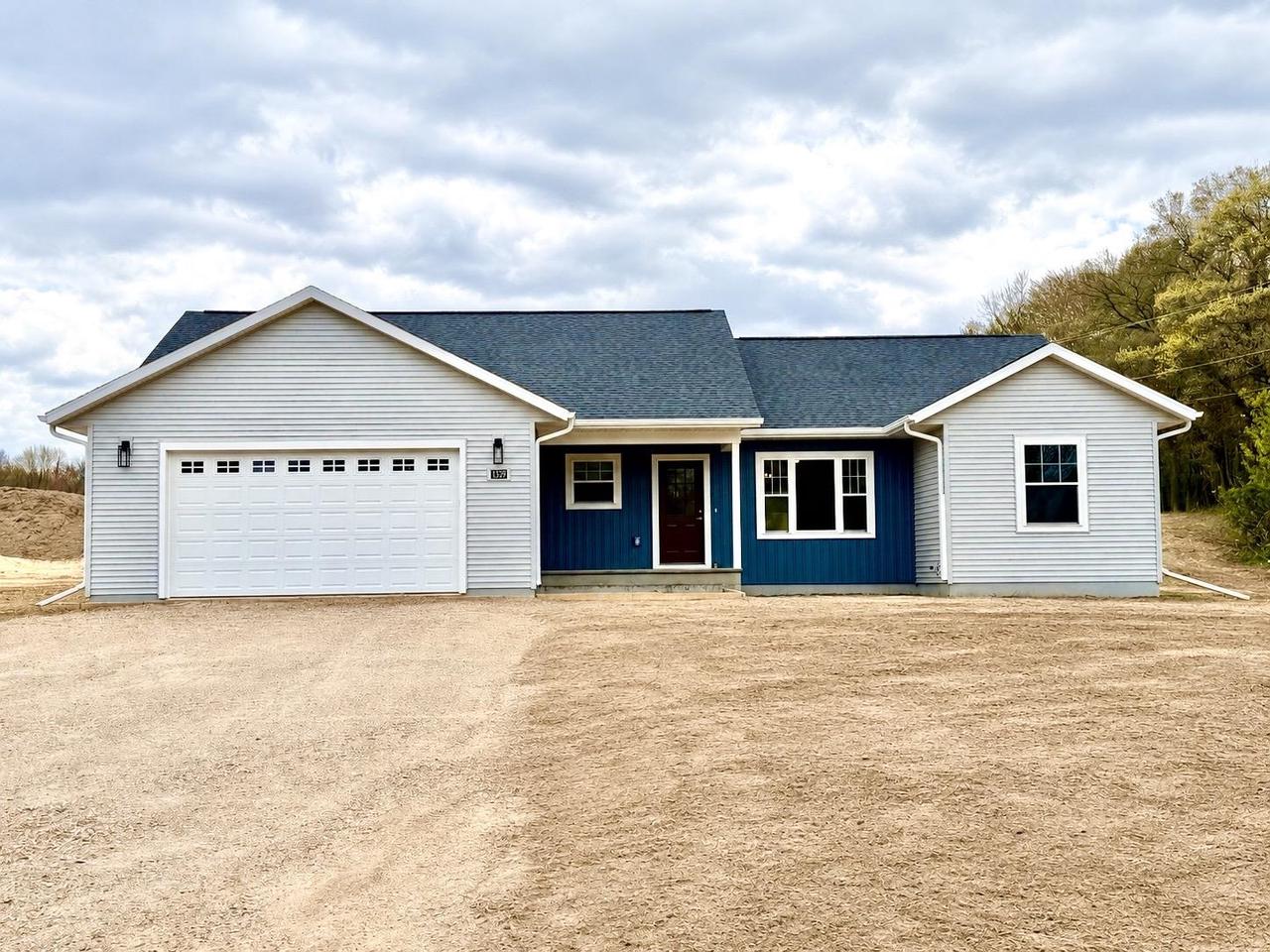1359 Knapp Street — photo