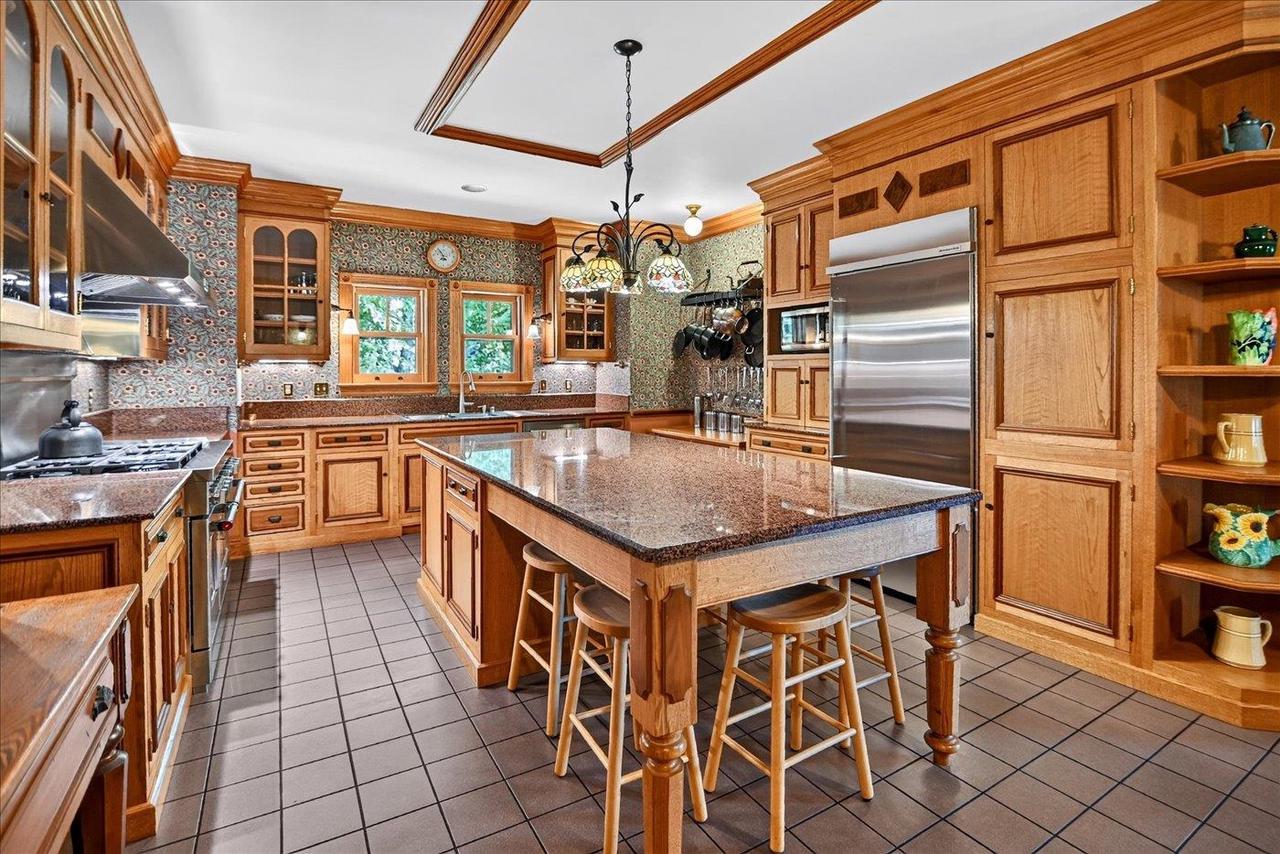 6 Pebble Beach Circle — photo