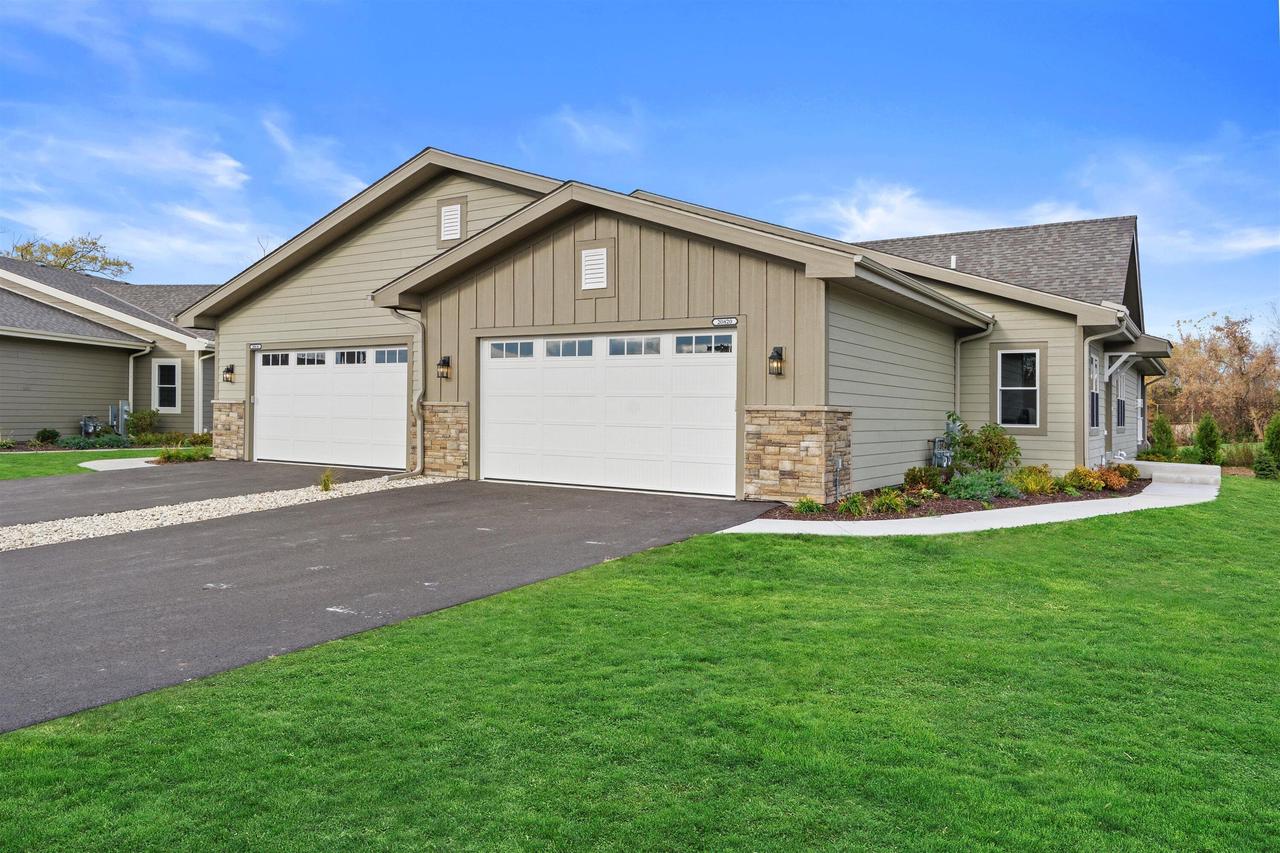 7025 Stonewood Lane — photo