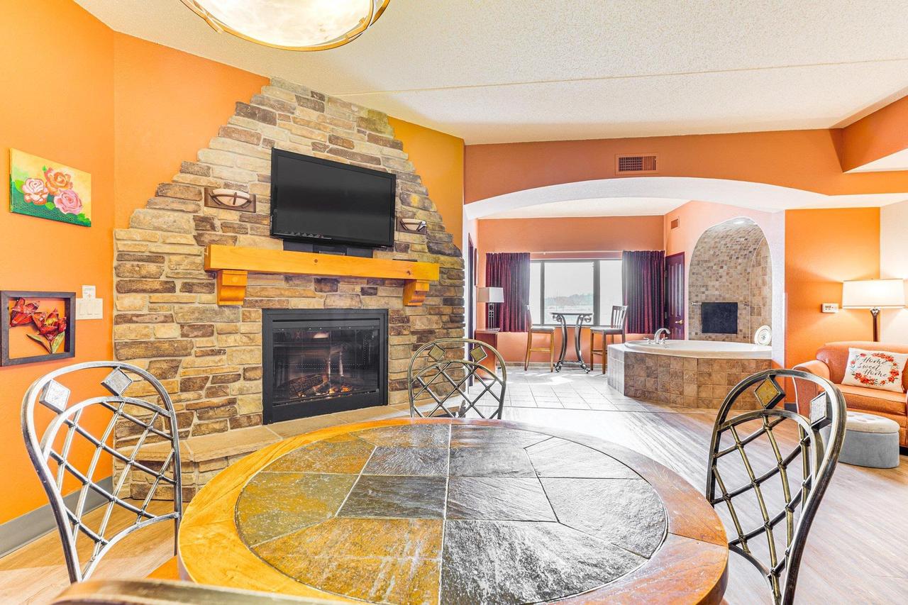 2411 River Road 2236 — photo