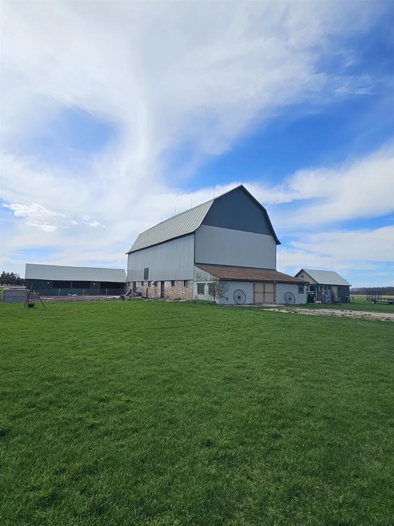 County Rd II, Winchester, WI 54947