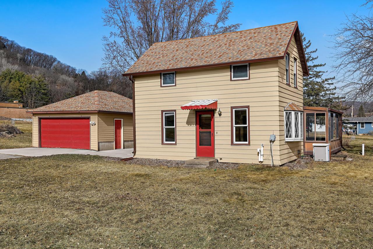 1240 Browns Lane — photo