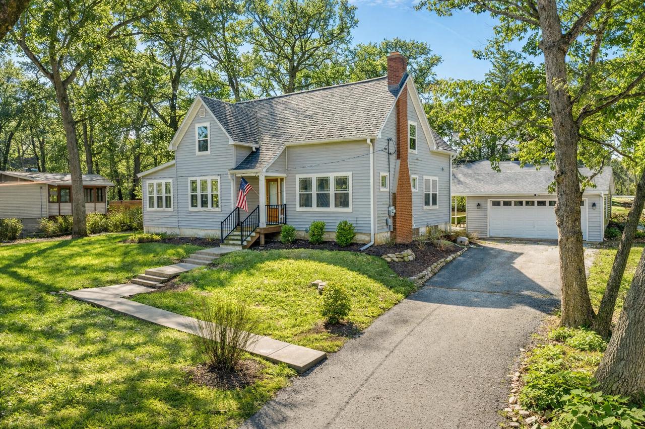812 Van Slyke Drive — photo