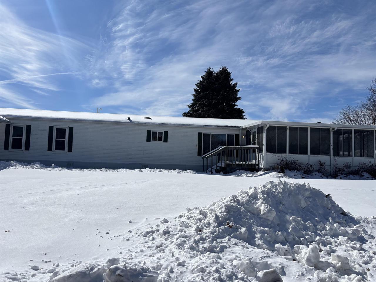 90 London Drive 90 — photo