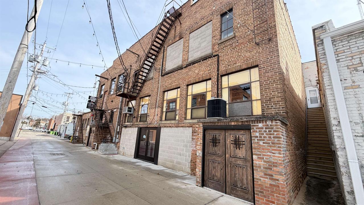 128 - 130 Front Street 130D — photo