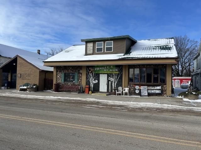 1215 Main Street — photo