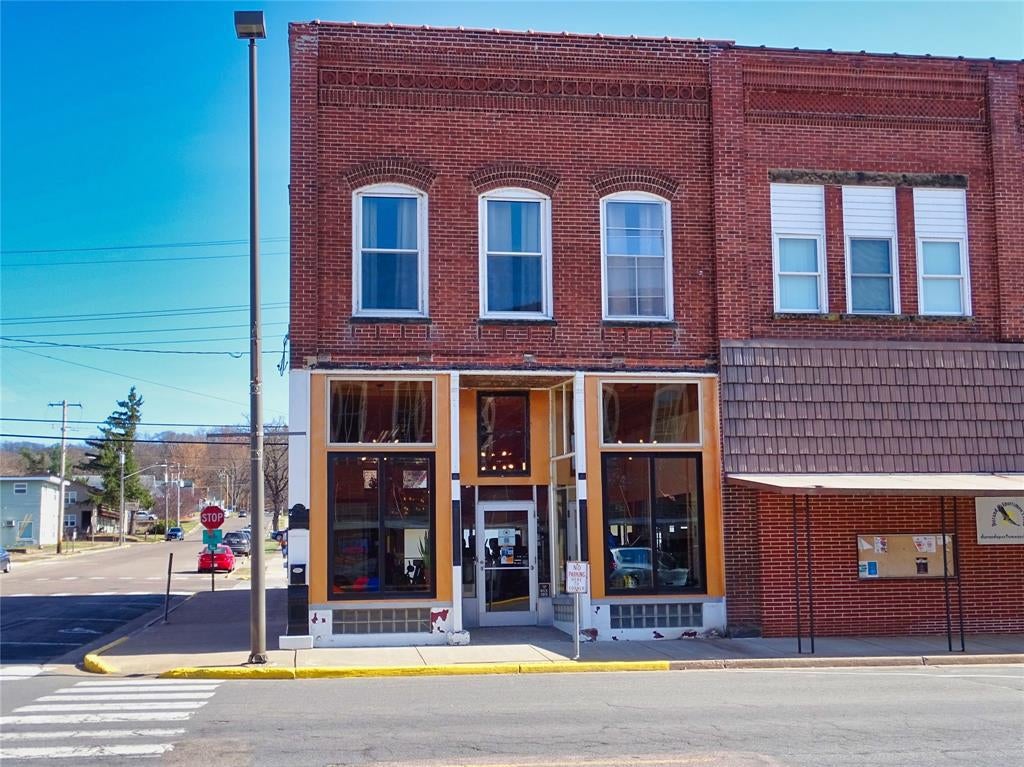 201 W Main Street — photo