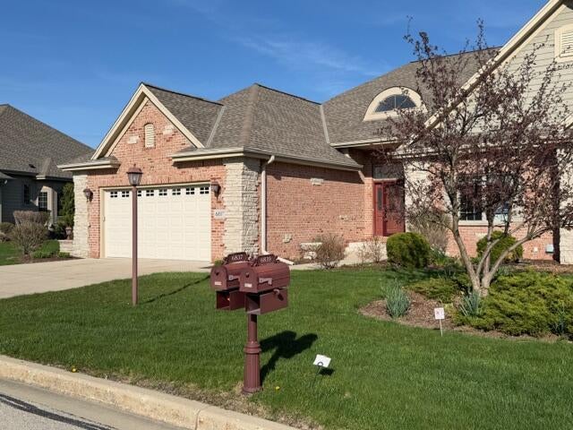 6837 W Greyhawk Court — photo