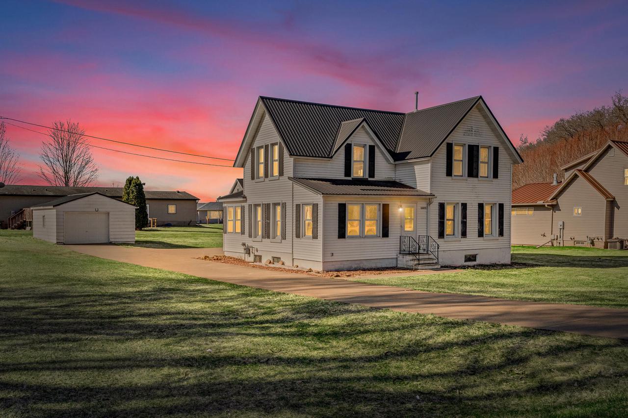 24073 Burrows ROAD, Independence, WI 54747