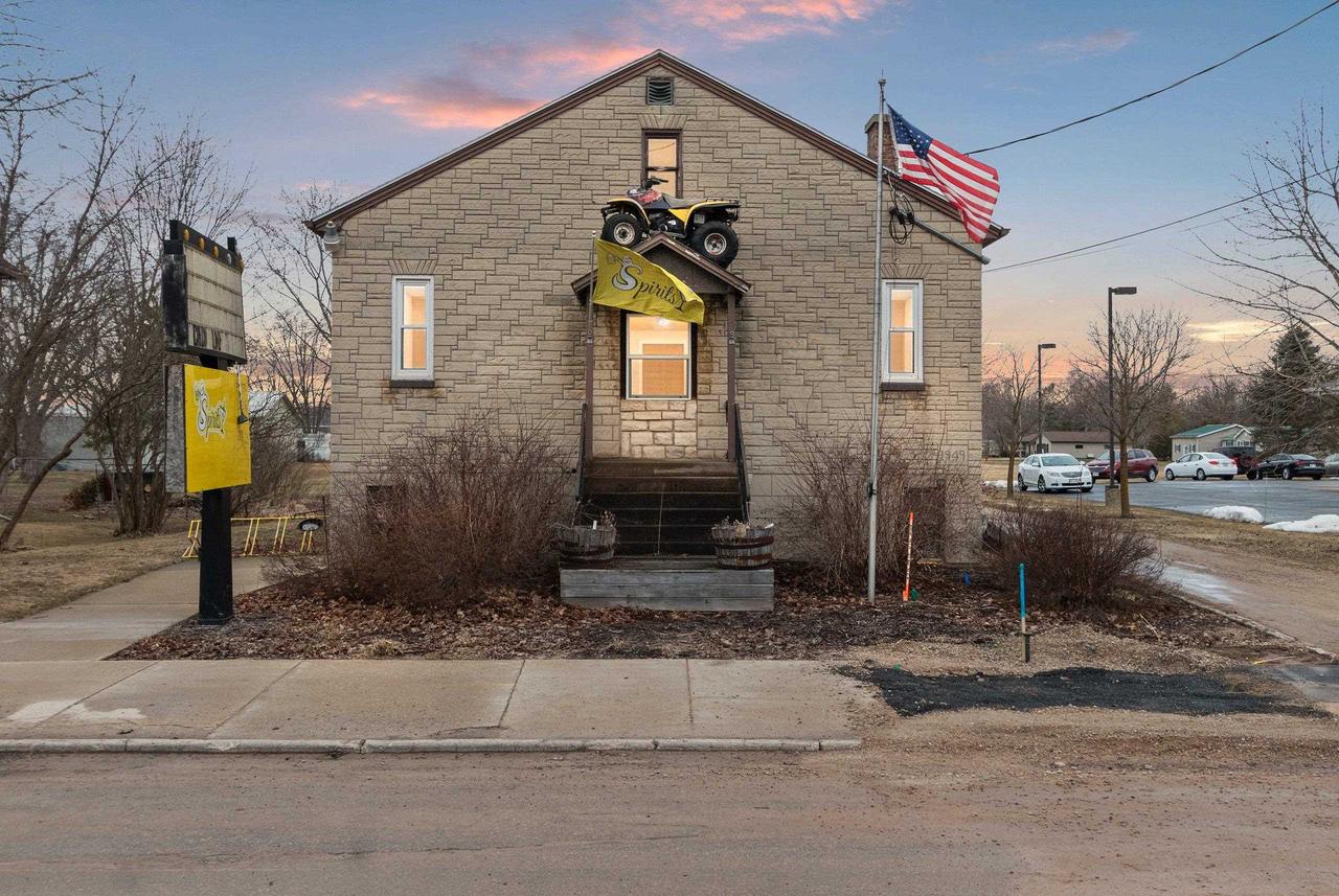 145 N McKenzie Avenue — photo