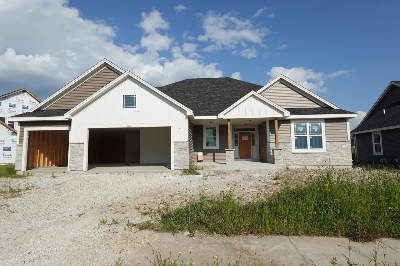1723 Switchgrass Street — photo