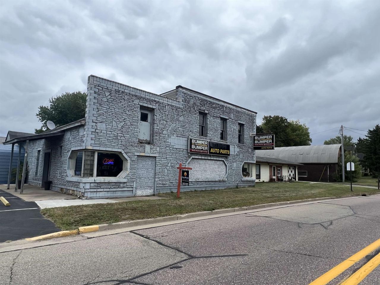 322 W State Street — photo