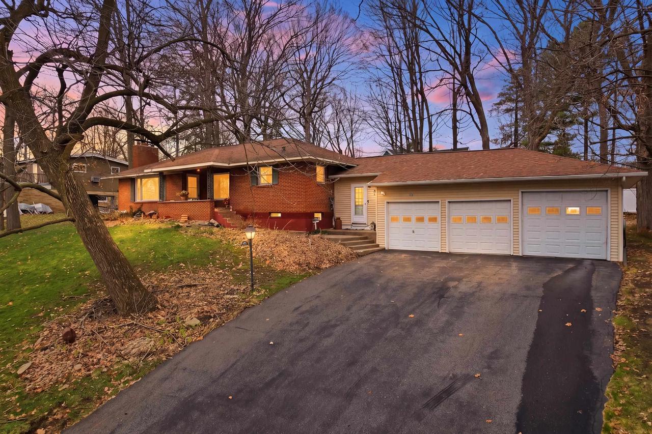 902 Parcher Street — photo