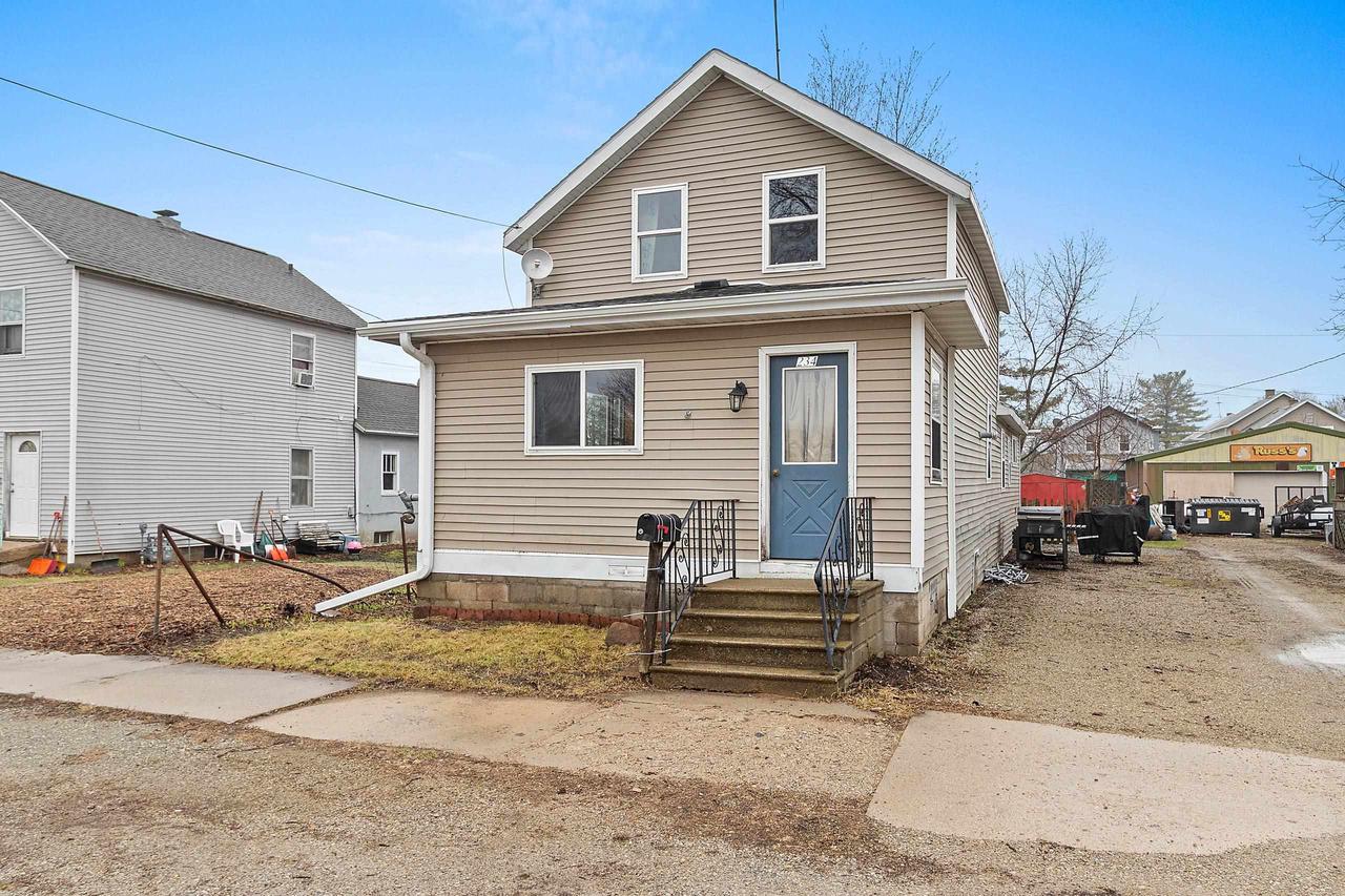 234 Frank Street — photo