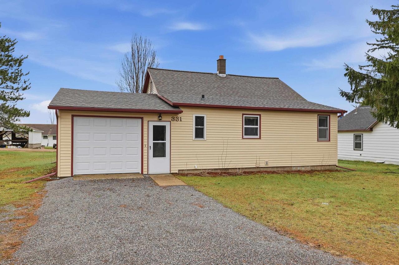 331 Second Street, Rosholt, WI 54473 — photo 2