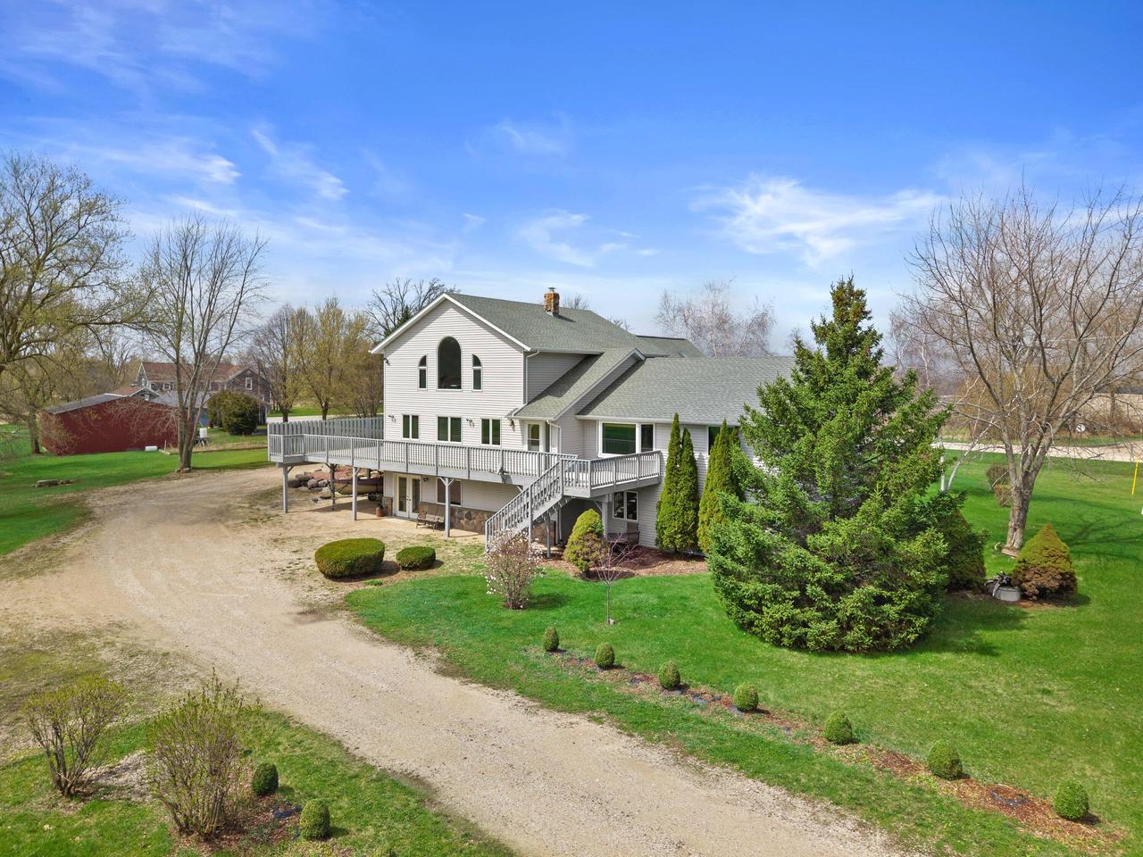 7293 Aurora ROAD, West Bend, WI 53090 — photo 2
