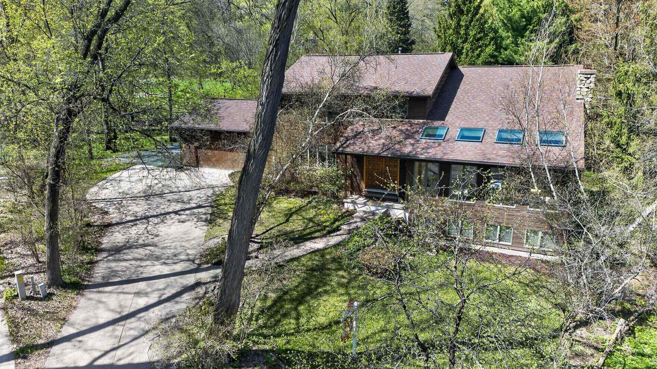 5 Wood Crest Court — photo