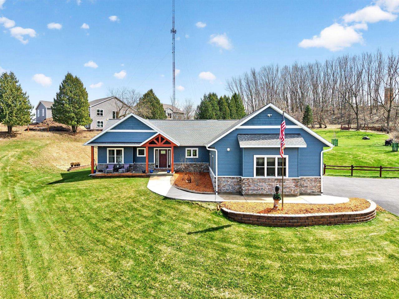225 Stone Hill Court — photo