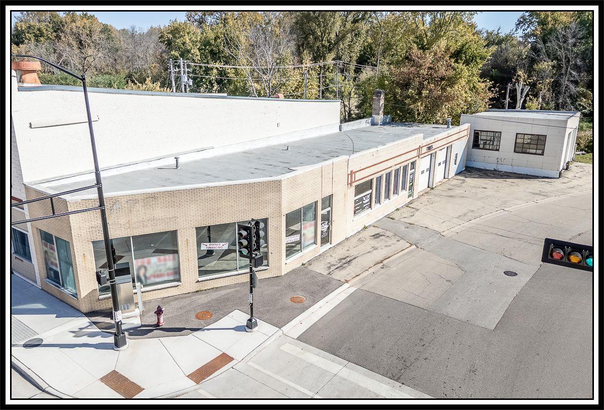 200 N Pearl Street — photo