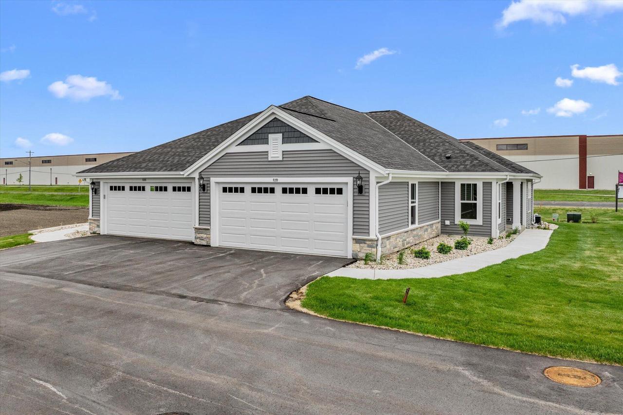 516 Hunter Oaks Boulevard 0802 — photo