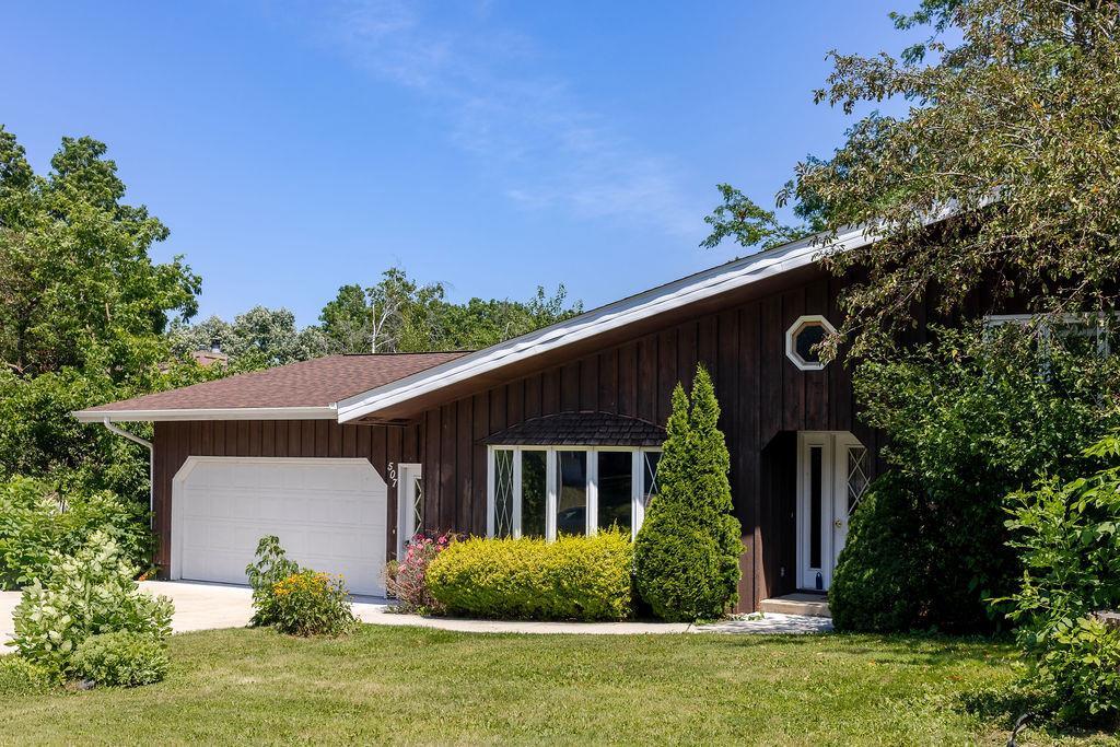 507 Park View Drive — photo