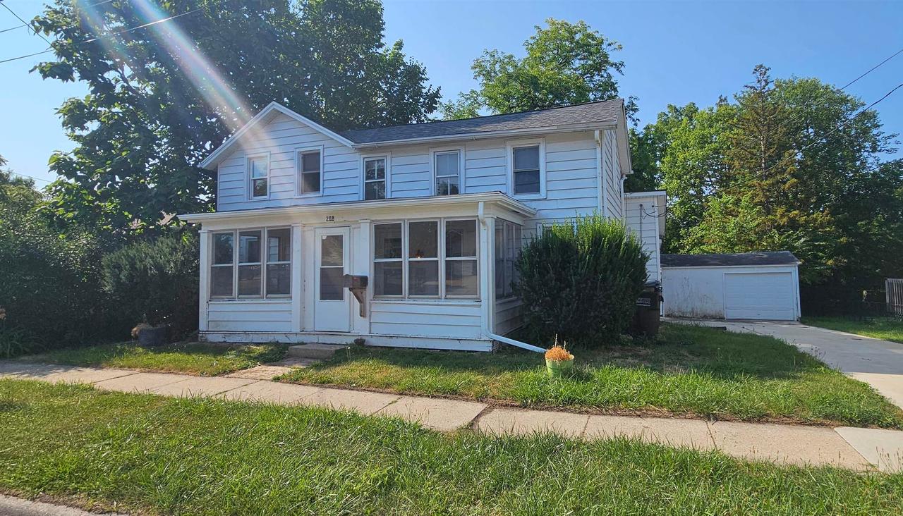 208 W Candise Street — photo