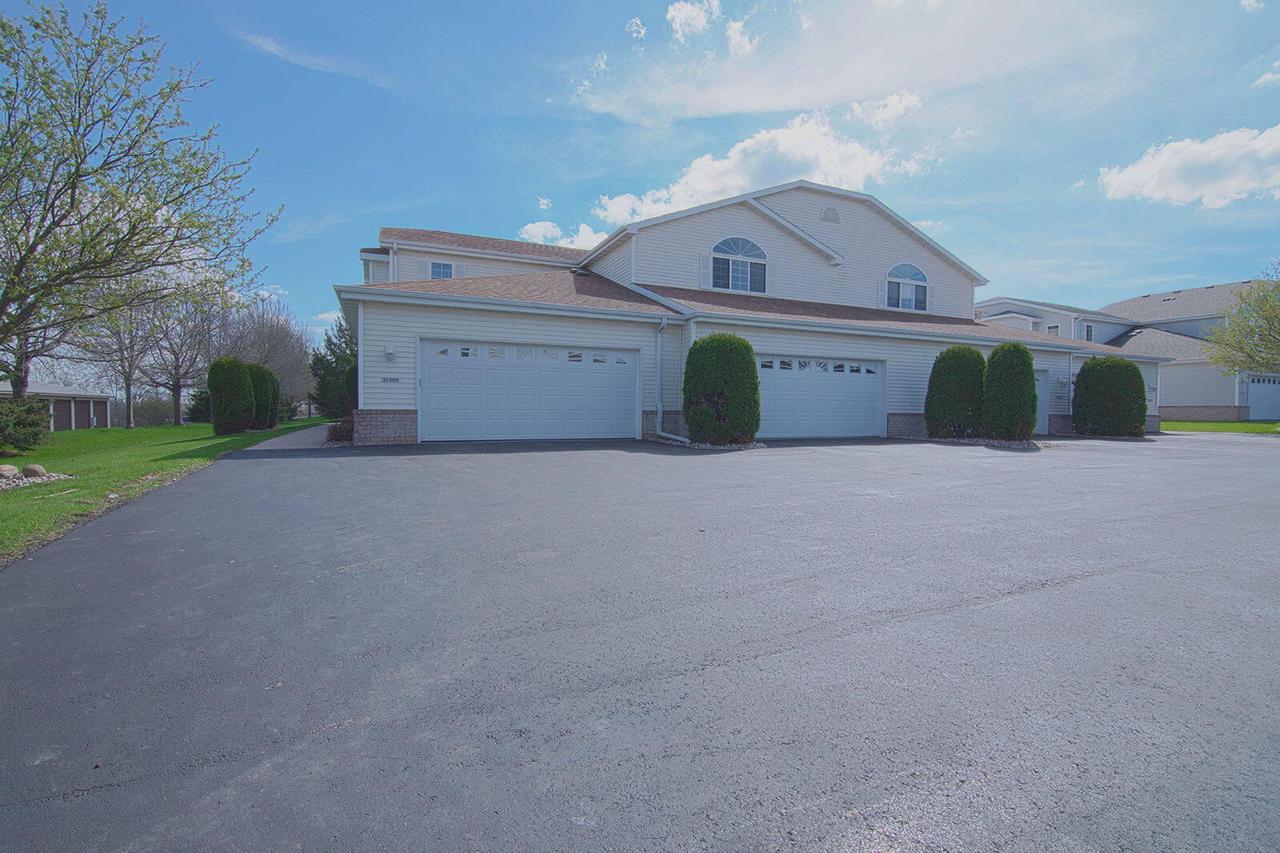 3150 White Tail Lane D — photo