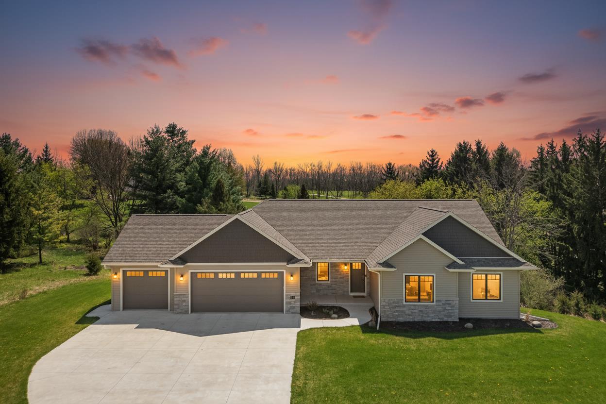 309 Drumlin LOOP, Ripon, WI 54971