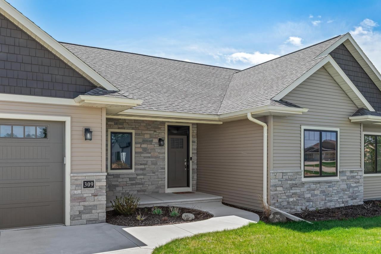 309 Drumlin LOOP, Ripon, WI 54971 — photo 3