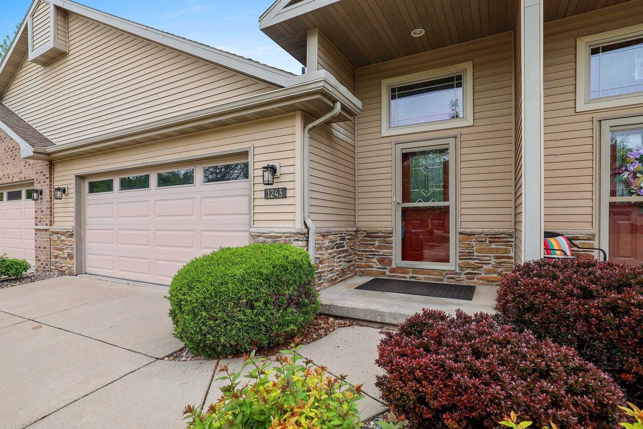 1243 Prairie Falcon Trail — photo