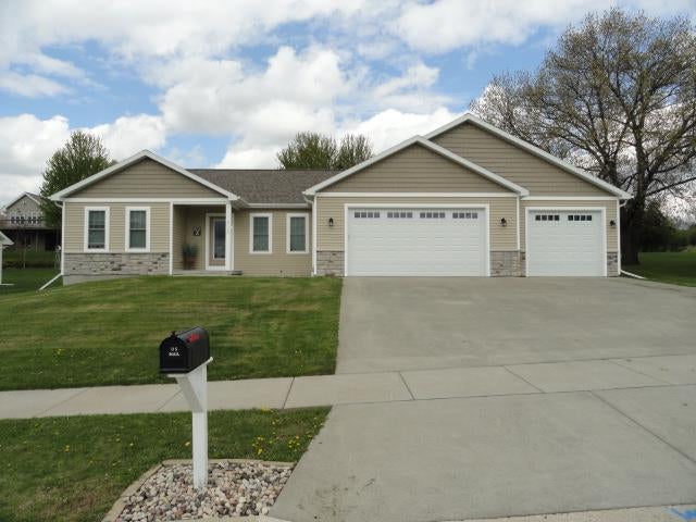 525 Eagle Ridge Ln — photo