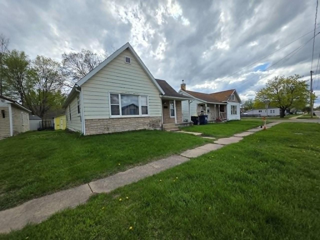 806 Mansion Street — photo