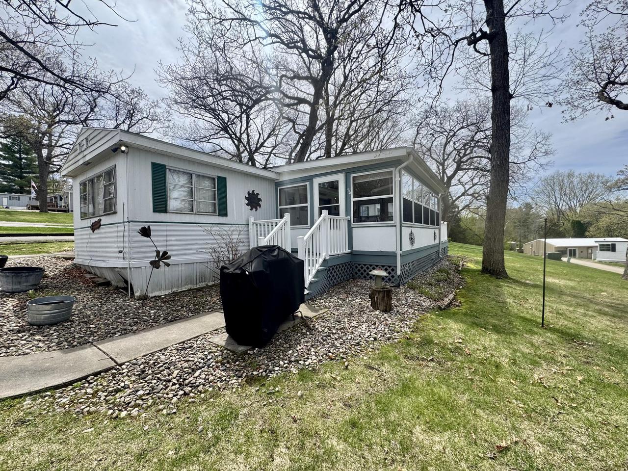 W1325 Spring Grove ROAD 39, Ripon, WI 54971