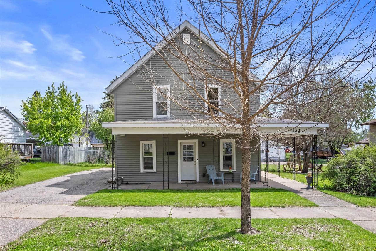 320 E Marion Street — photo