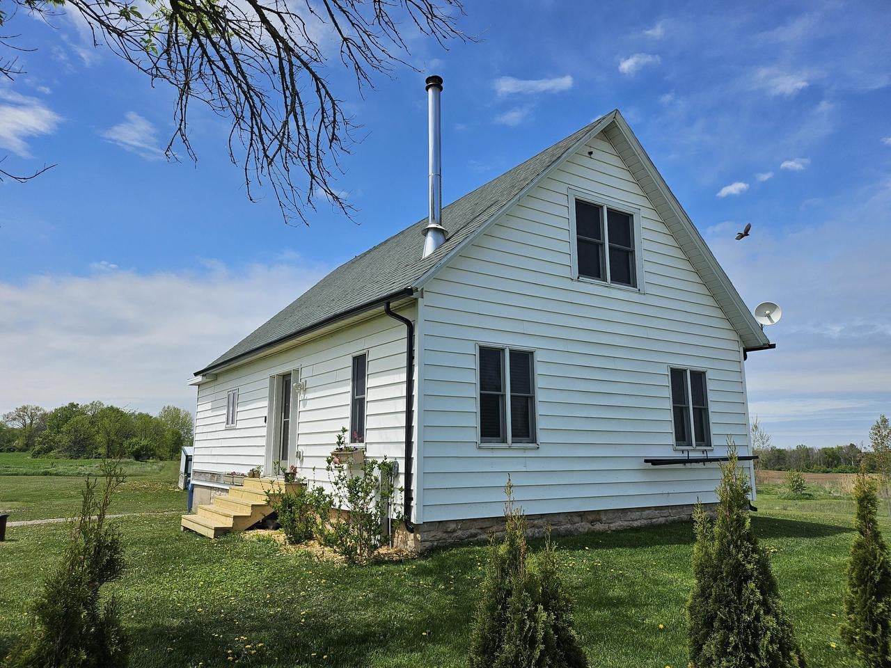 E847 County Road S — photo