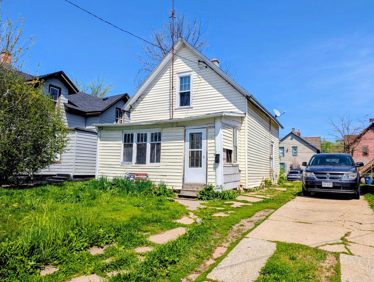 1219 Racine St, Racine WI 53403 — photo 2