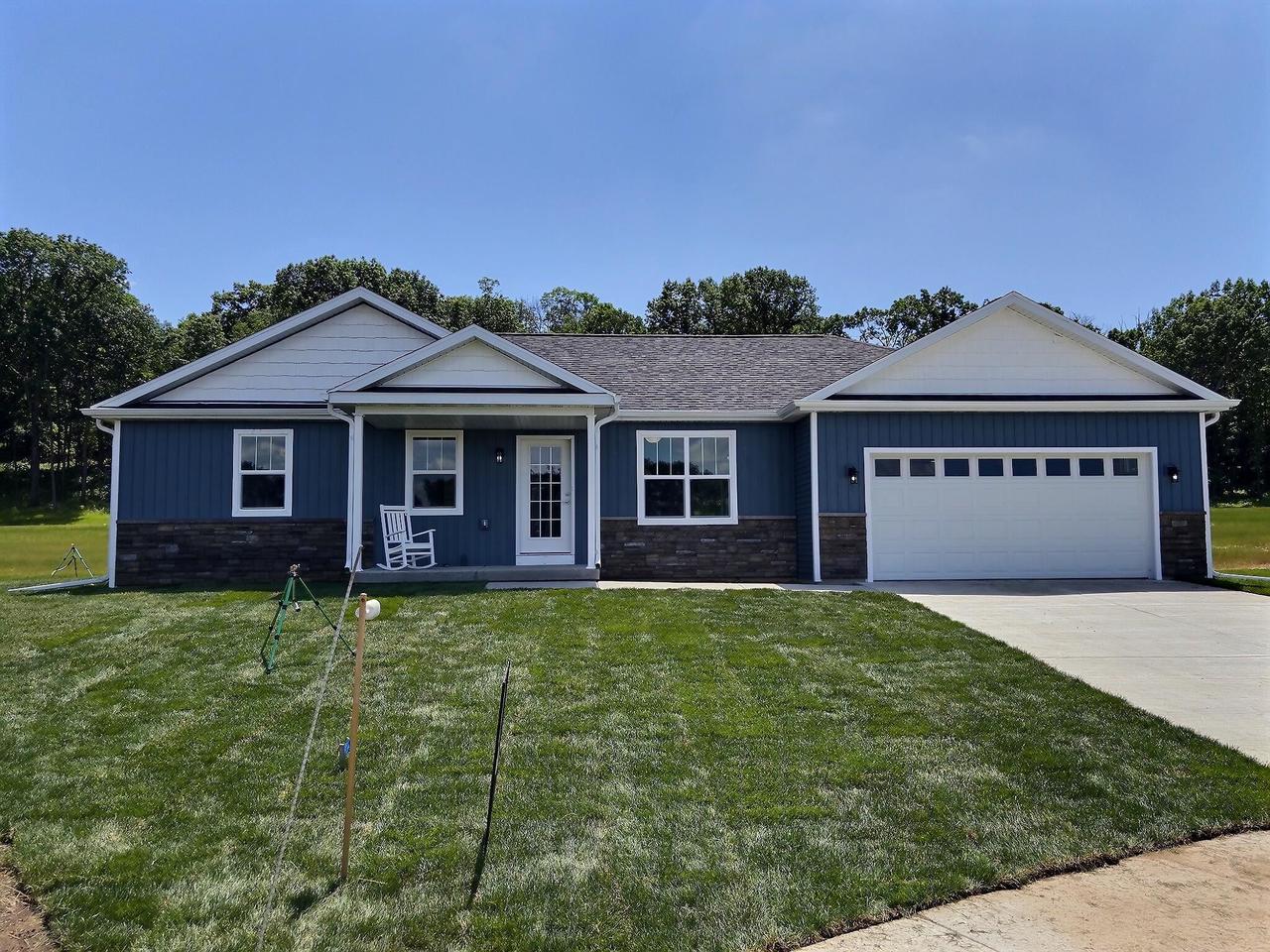 2929 Blue Jay Lane — photo