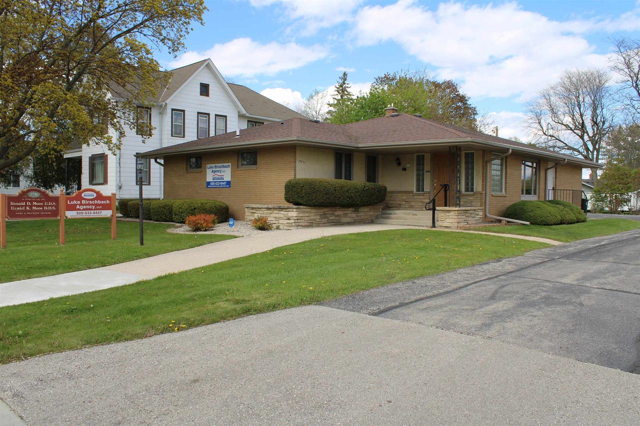 130 N Fond Du Lac Avenue — photo