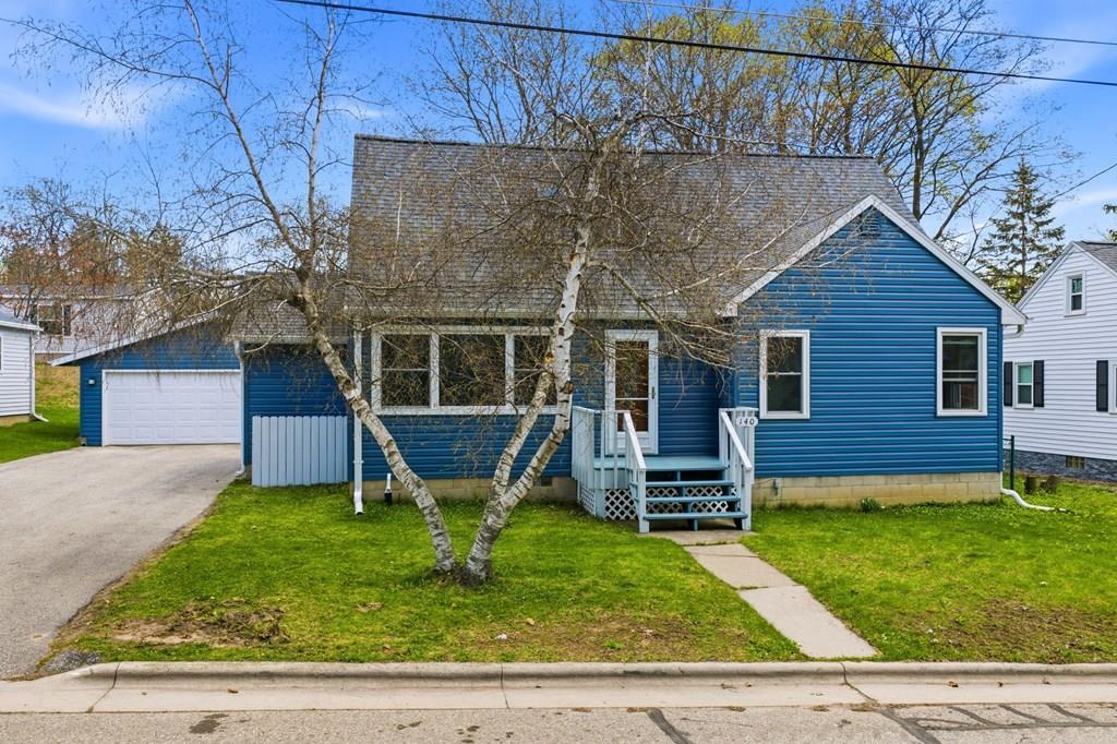 140 N 8th Place — photo