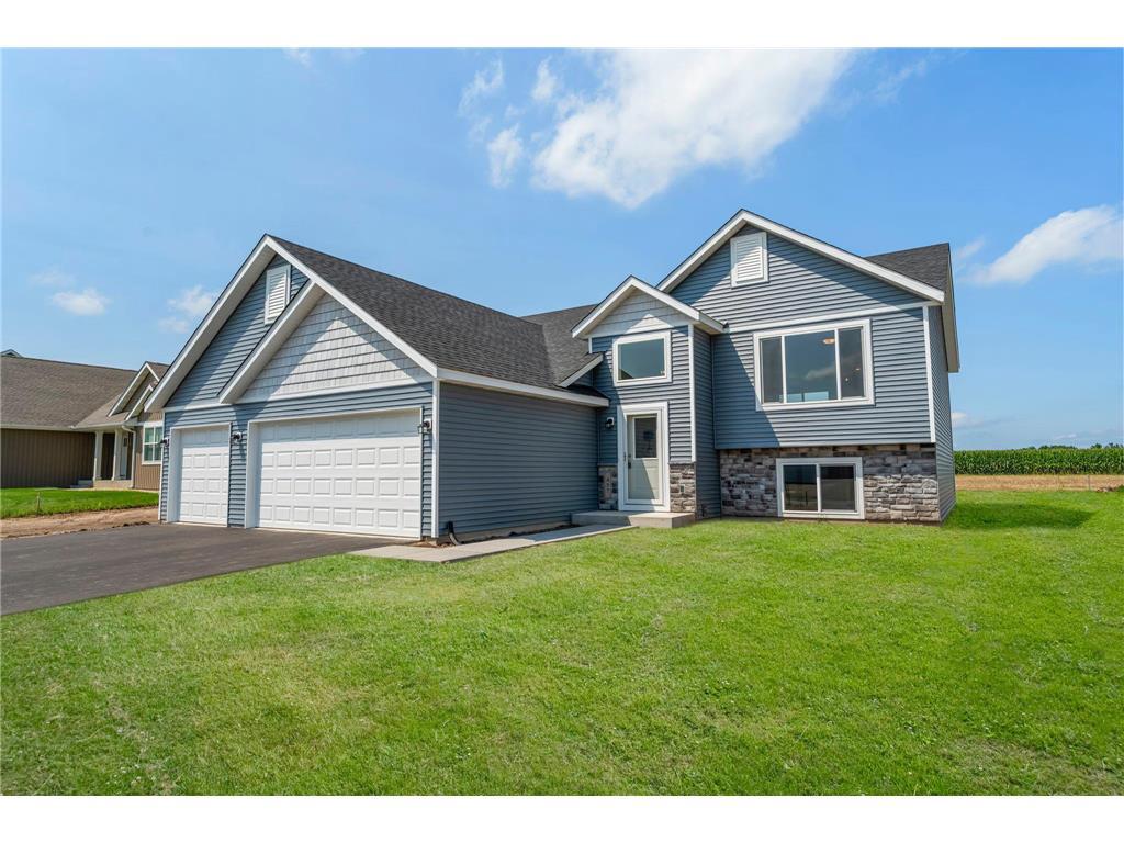 106 Maple Court — photo