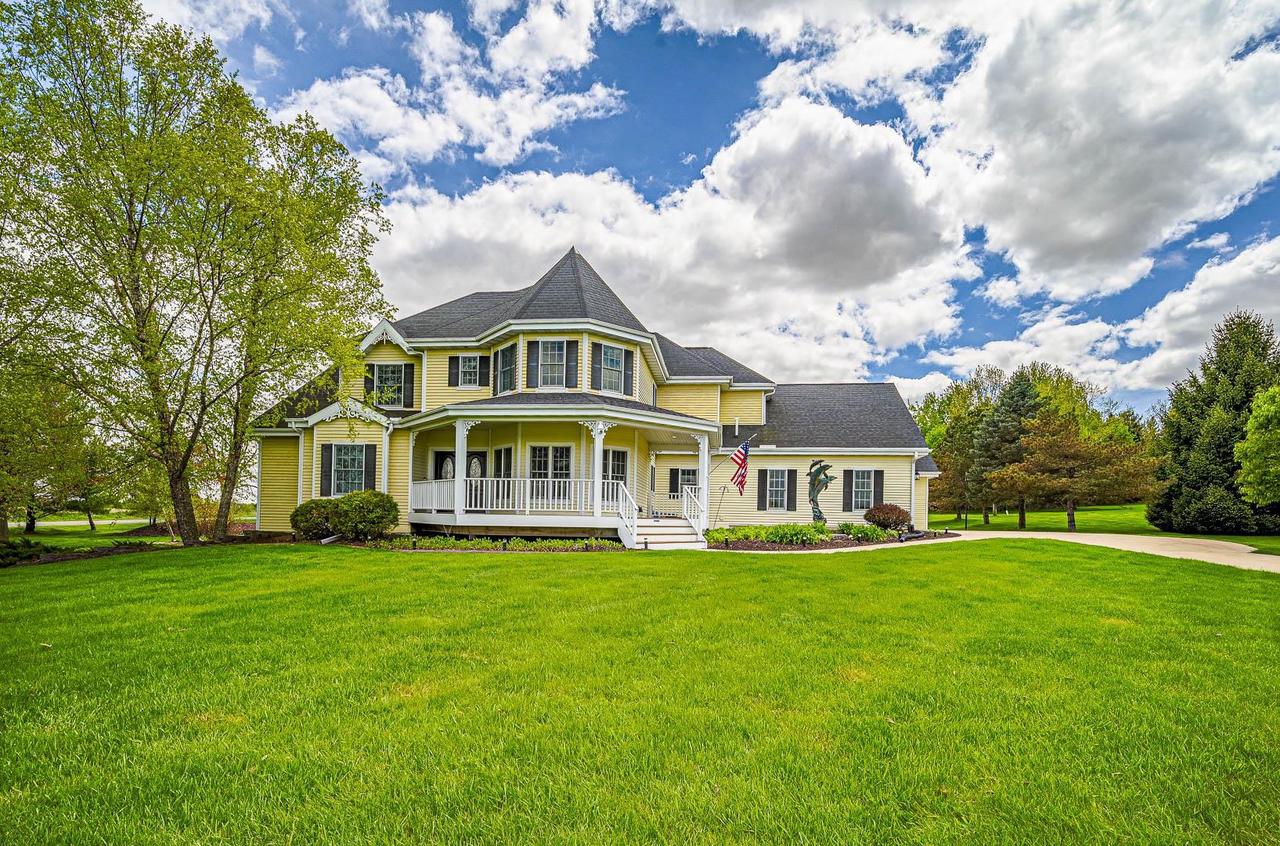 7527 Fallen Oak Drive — photo