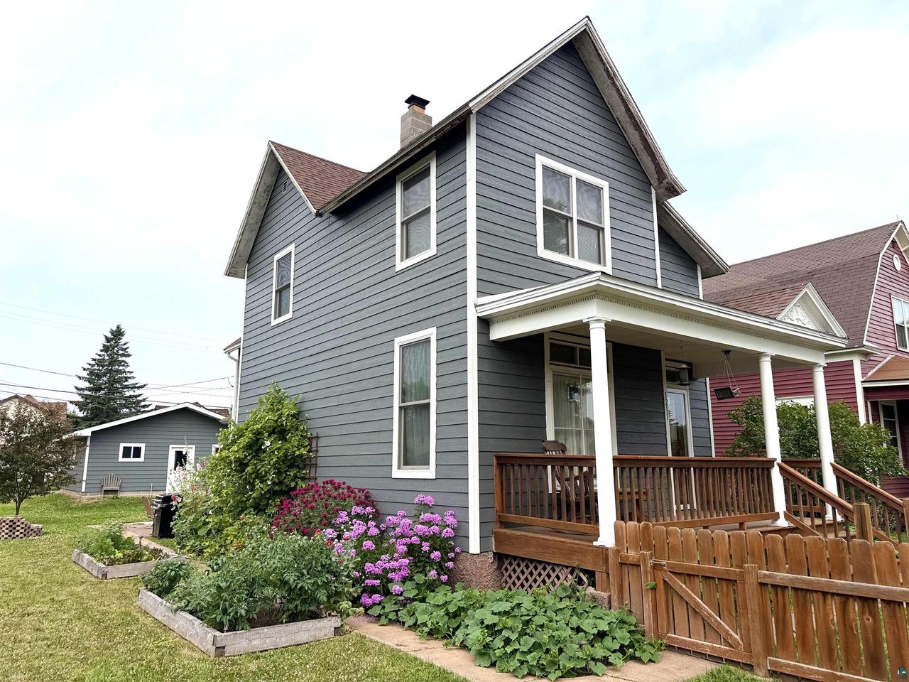 1211 Weeks Ave — photo