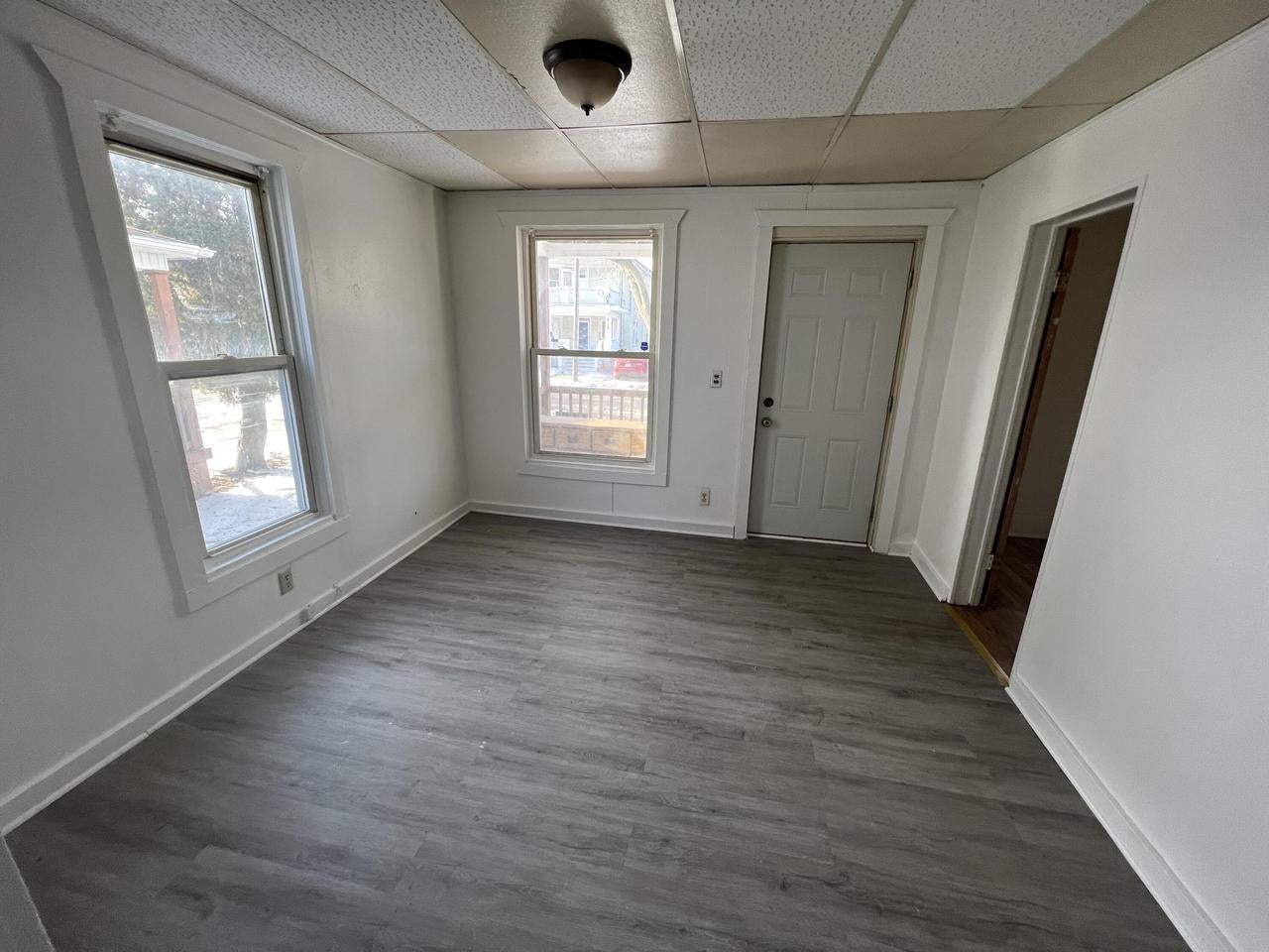 413 Park View Dr, Racine WI 53404 — photo 2