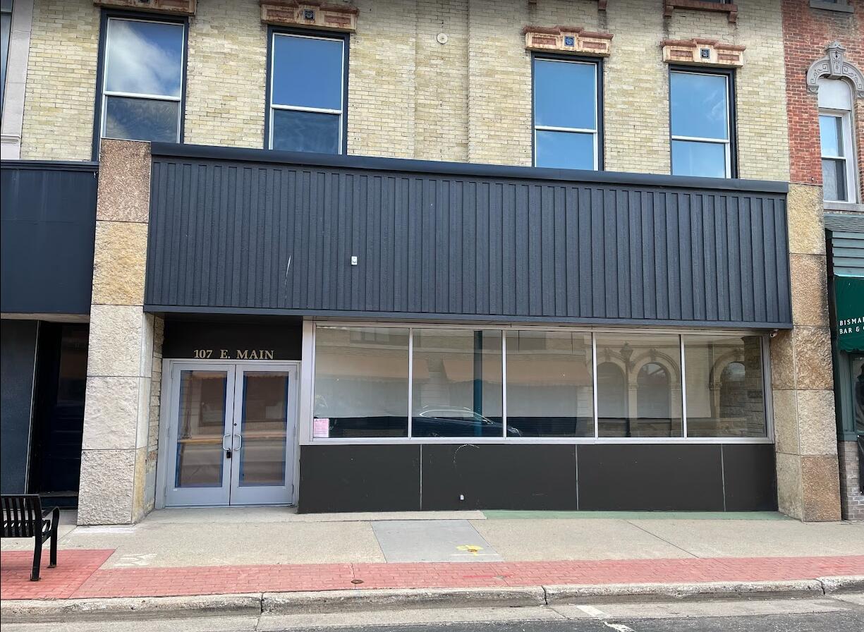 107 E Main Street — photo