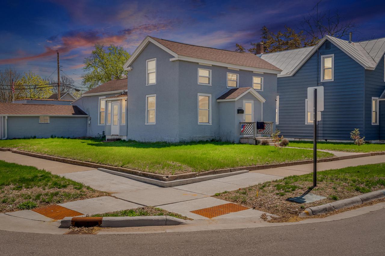2303 13th Street S S — photo