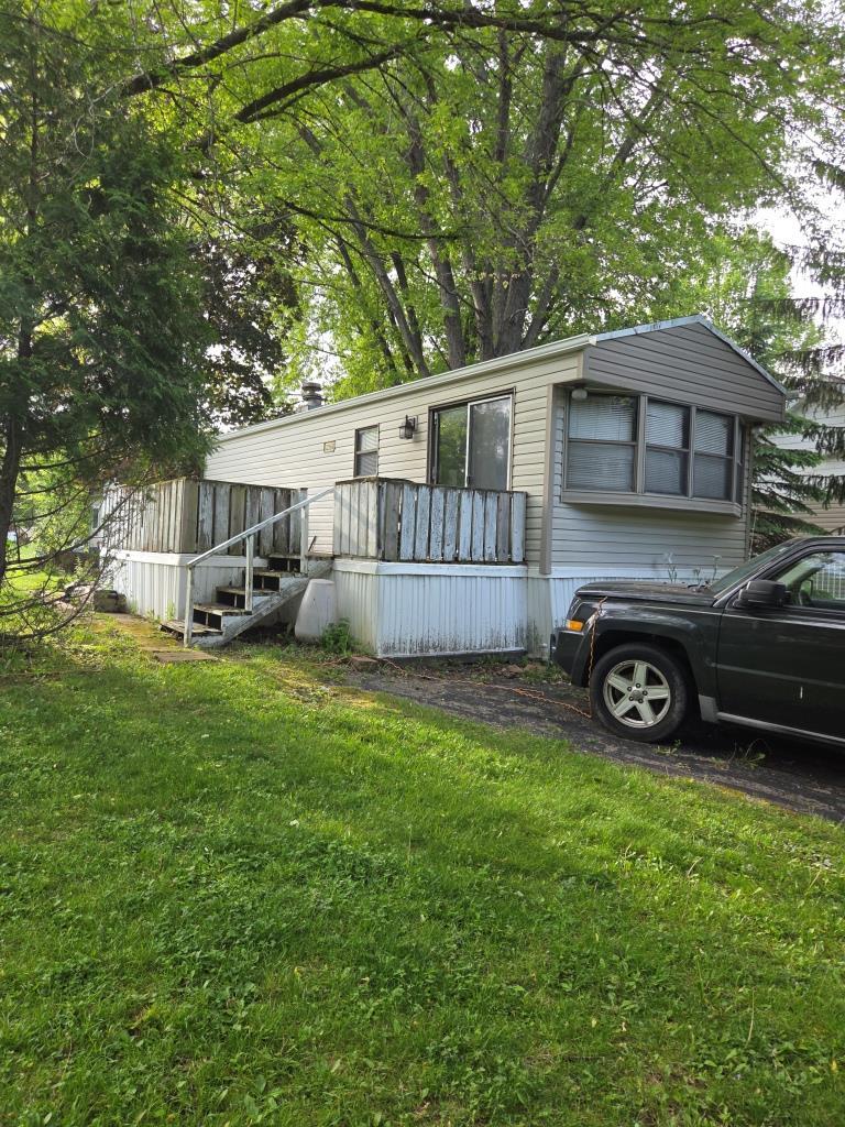 381 Skyline Drive — photo