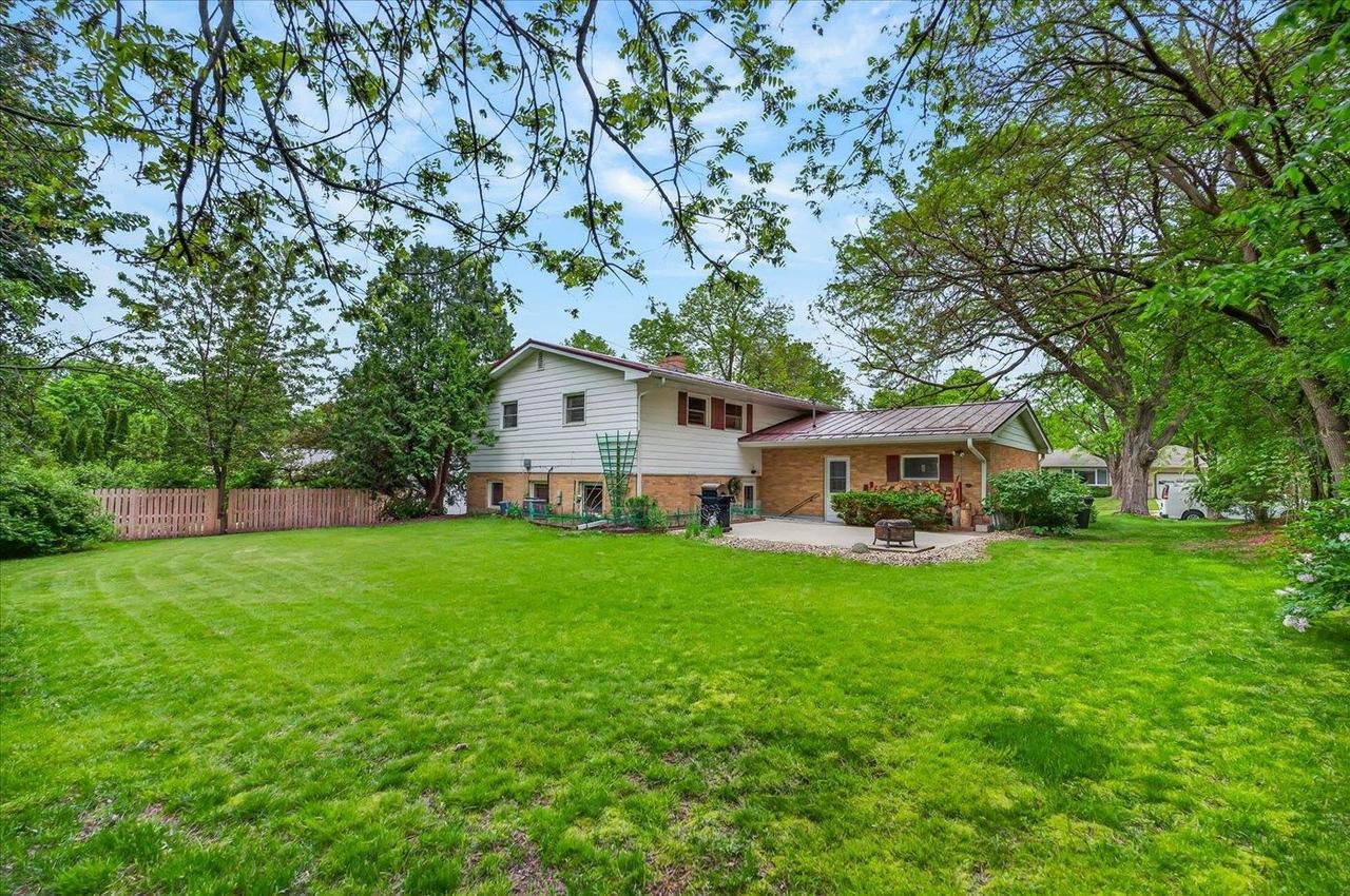 326 Racine ROAD, Madison, WI 53705 — photo 2